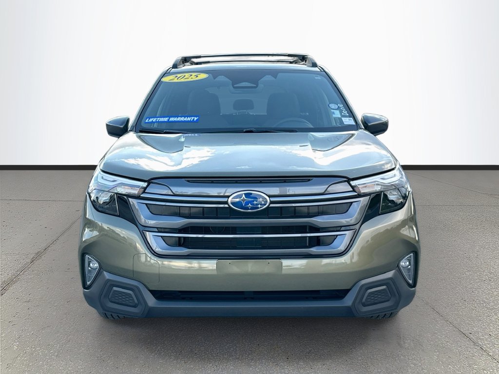 Certified 2025 Subaru Forester Premium AWD/4WD image 2