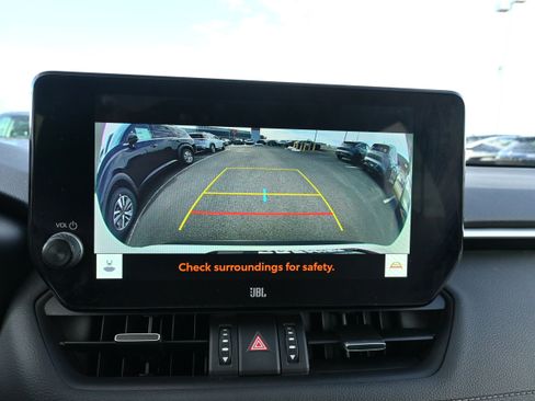 Used 2023 Toyota RAV4 XLE Premium image 27