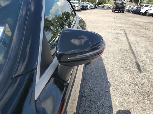 Used 2023 Mercedes-Benz C 300 C 300 image 4