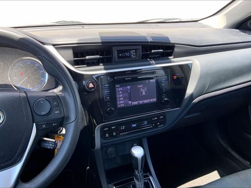 Used 2019 Toyota Corolla LE FWD image 15