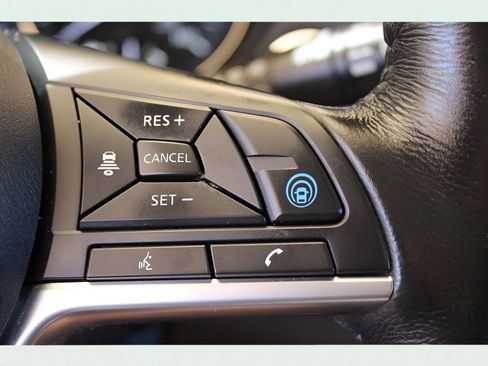 Used 2019 Nissan Rogue Sport SV w/ Technology Package image 31