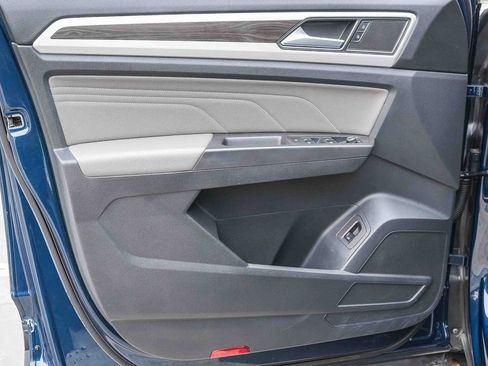 Certified 2023 Volkswagen Atlas SE FWD image 22