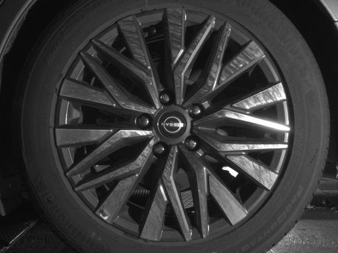 Used 2025 Nissan Altima 2.5 SV image 14