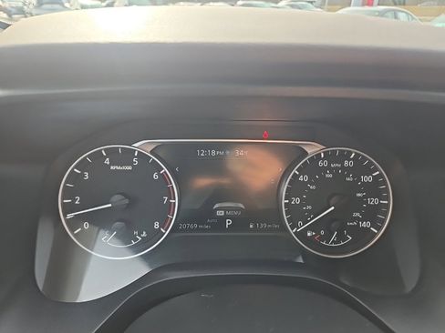 Used 2023 Nissan Rogue SV w/ SV Premium B Package image 14