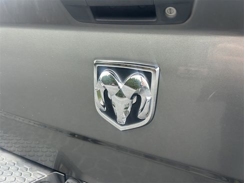 Used 2013 RAM 1500 Express image 11