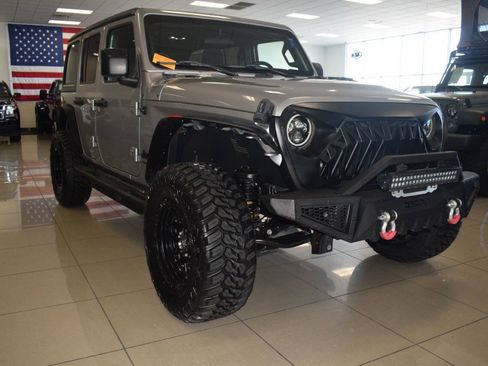 Used 2020 Jeep Wrangler Unlimited Sport AWD/4WD image 12