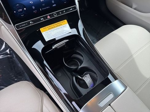 New 2025 Mercedes-Benz GLC 300 4MATIC image 28