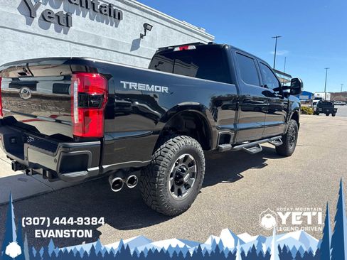 Used 2024 Ford F250 Lariat w/ Lariat Ultimate Package AWD/4WD image 3