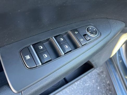 Certified 2024 Kia Forte LXS image 25