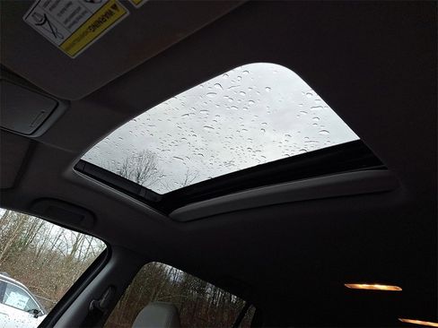 Used 2017 Honda Pilot EX-L image 16