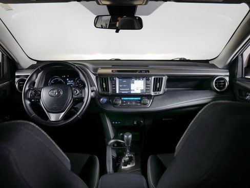 Used 2017 Toyota RAV4 XLE w/ All Weather Liner Package AWD/4WD image 9