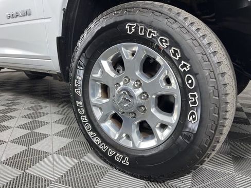 Used 2024 RAM 2500 Laramie image 15