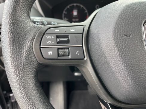 Certified 2026 Honda HR-V LX image 19