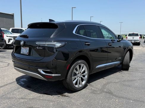 Used 2023 Buick Envision Avenir FWD image 2