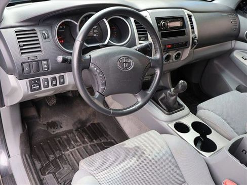 Used 2010 Toyota Tacoma 4x4 Double Cab image 10