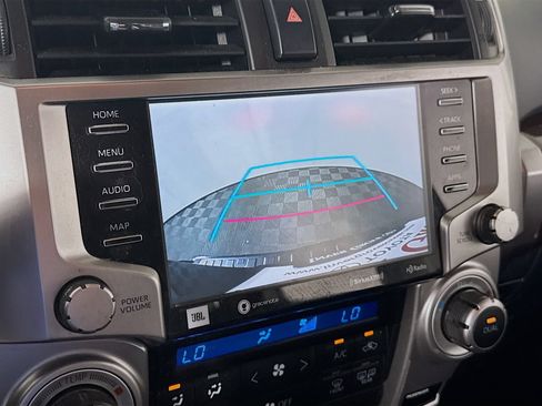 Used 2020 Toyota 4Runner Limited AWD/4WD image 17