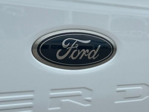 Used 2024 Ford F250 Lariat w/ Lariat Ultimate Package AWD/4WD image 29
