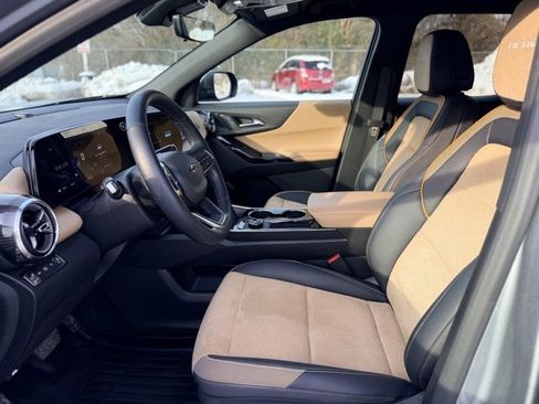 Used 2025 Chevrolet Equinox ACTIV w/ Safety and Technology Package image 6