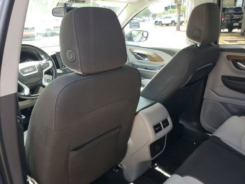 Used 2018 GMC Terrain SLE image 11