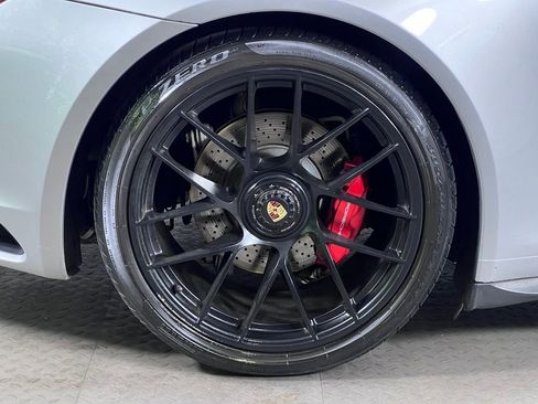 Certified 2019 Porsche 911 Targa 4 GTS AWD/4WD image 15