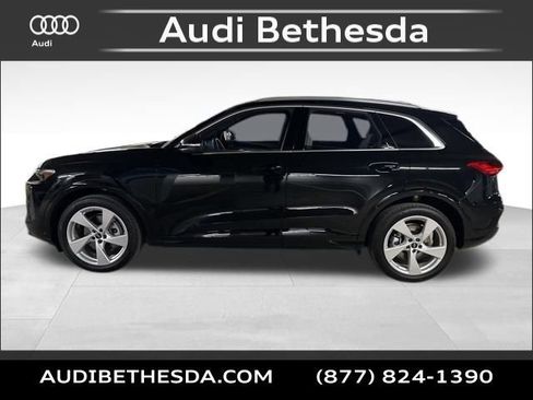 New 2025 Audi Q5 Prestige image 4