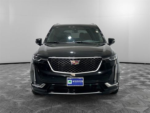 Used 2025 Cadillac XT6 Premium Luxury w/ LPO, Floor Liner Package image 5