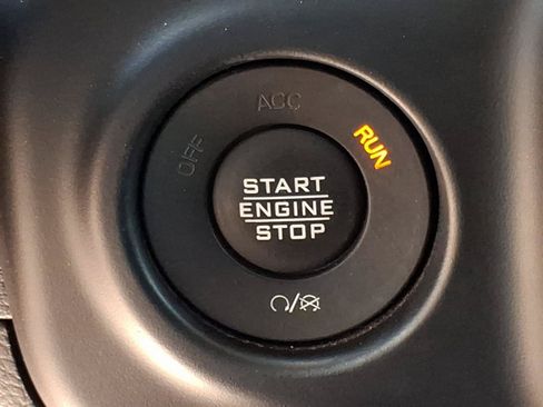 Used 2020 Jeep Wrangler Unlimited Sport AWD/4WD image 23