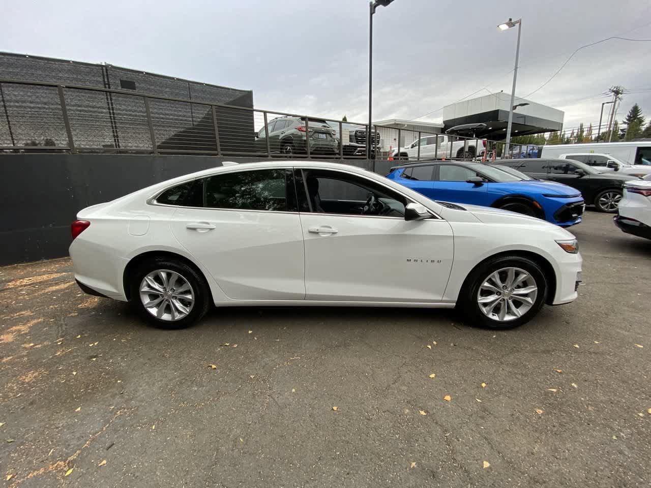 Used 2023 Chevrolet Malibu LT FWD image 7