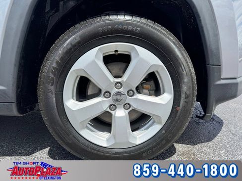 Used 2020 Jeep Compass Latitude FWD image 19