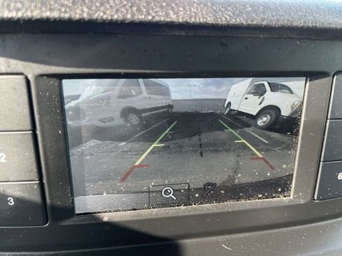 Used 2020 Ford Transit Connect XL image 7