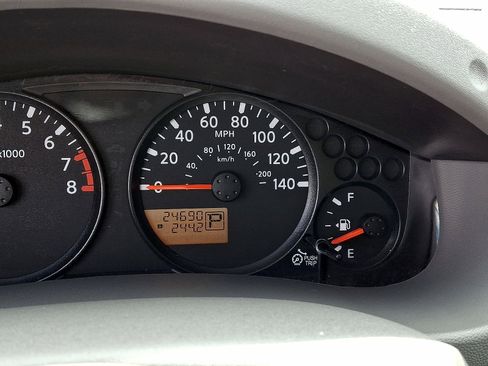 Used 2021 Nissan Frontier SV w/ SV Utility Package RWD image 13