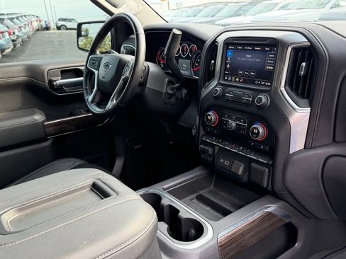 Used 2021 Chevrolet Silverado 1500 RST w/ Convenience Package II AWD/4WD image 18