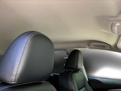 Used 2024 Nissan Murano SV w/ SV Midnight Edition Package FWD image 24