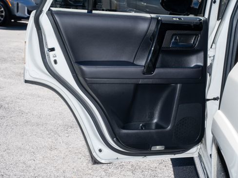 Used 2022 Toyota 4Runner Limited image 11