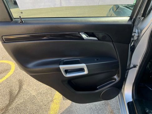 Used 2015 Chevrolet Captiva Sport LTZ image 23