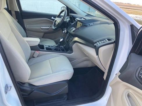 Used 2018 Ford Escape SE w/ SE Sync 3 Package image 34