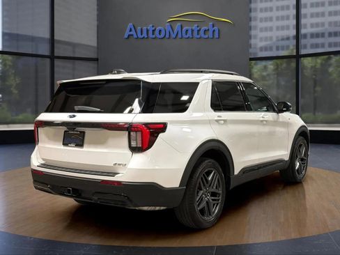 Used 2025 Ford Explorer ST-Line w/ Premium Package AWD/4WD image 11