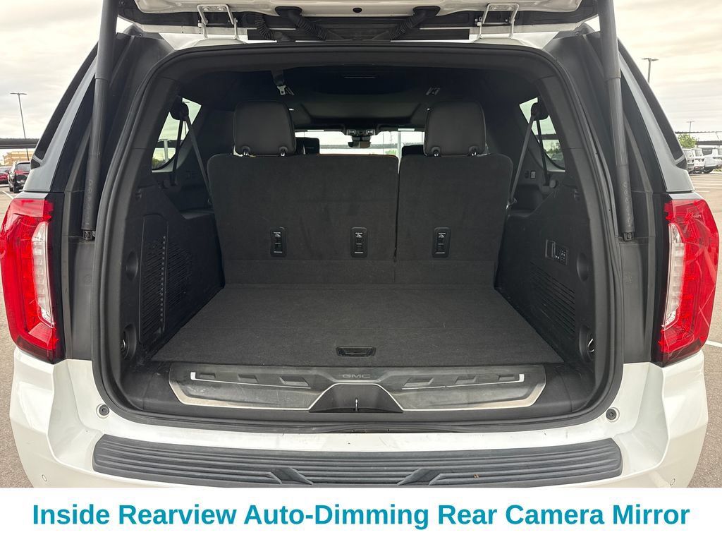 Used 2023 GMC Yukon XL Denali Ultimate AWD/4WD image 31
