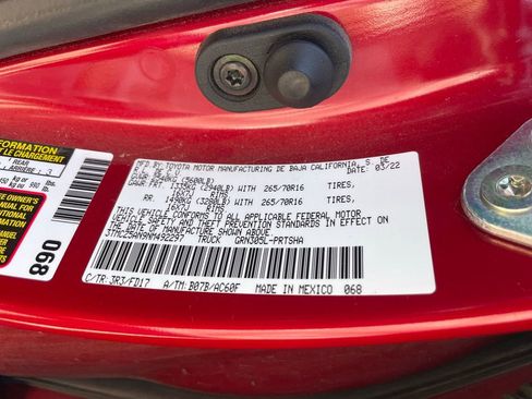 Used 2022 Toyota Tacoma TRD Off-Road w/ Technology Package image 14