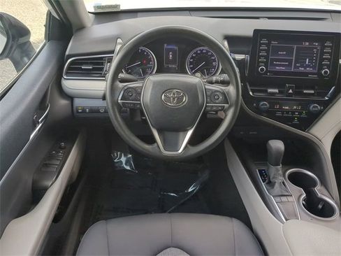 Certified 2022 Toyota Camry LE image 15