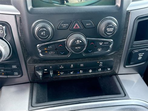 Used 2018 RAM 1500 Limited image 16