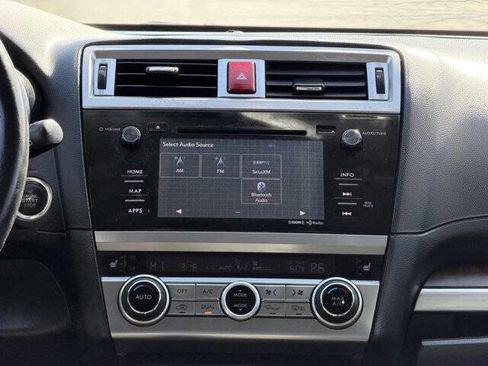 Used 2016 Subaru Outback 2.5i Limited image 16