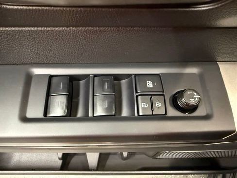 Certified 2025 Toyota Tundra SR5 AWD/4WD image 11