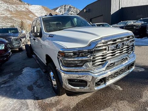 New 2026 RAM 3500 Tradesman w/ Chrome Appearance Group A AWD/4WD image 13