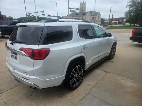 Used 2018 GMC Acadia Denali w/ Technology Package AWD/4WD image 5