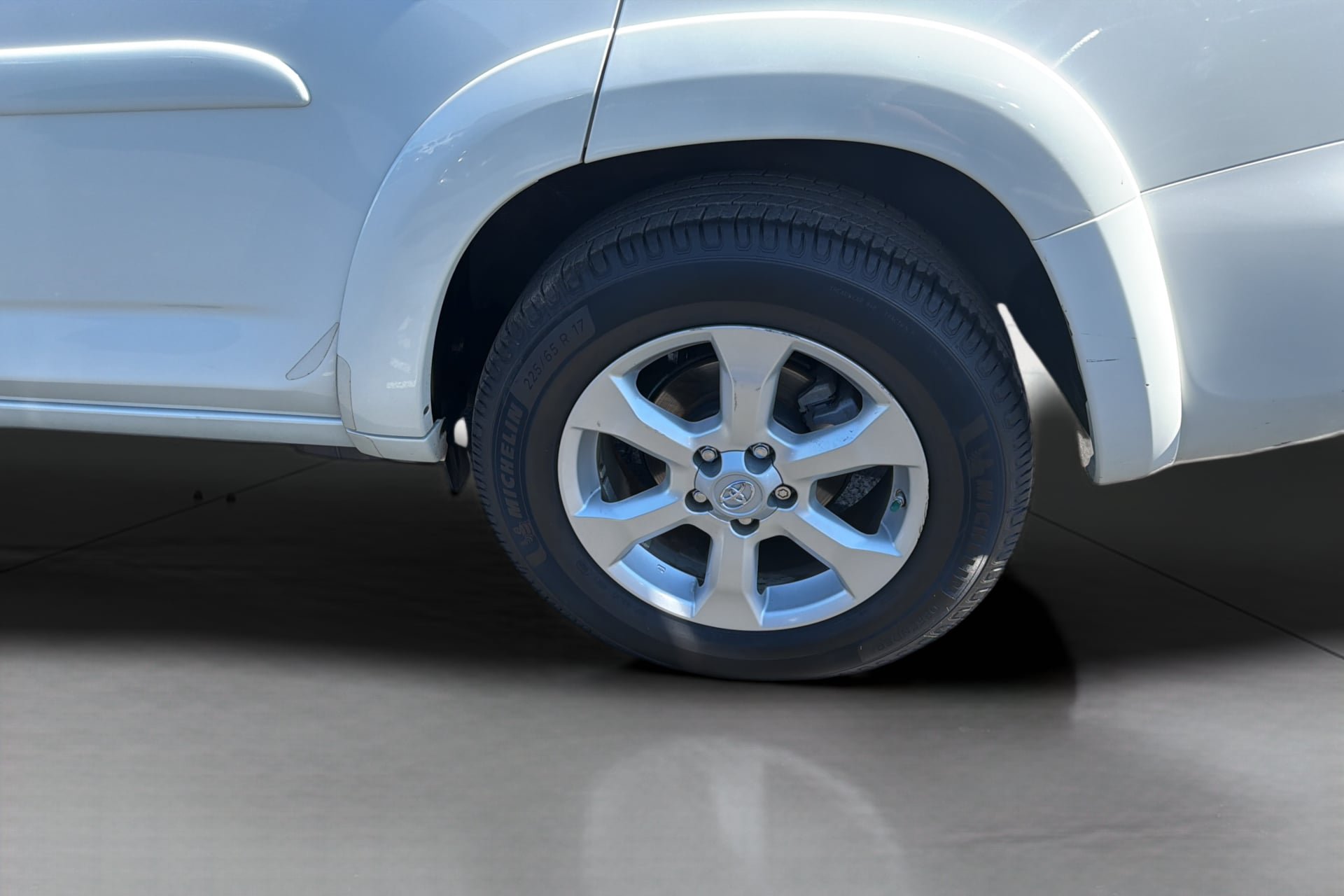 Used 2012 Toyota RAV4 Limited w/ Premium Plus Value Pkg AWD/4WD image 40
