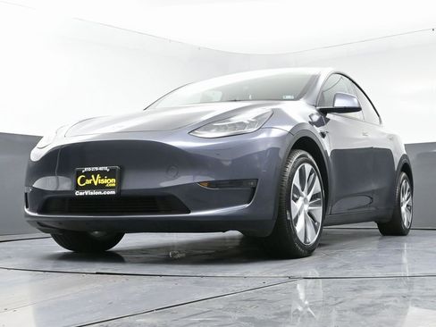 Used 2023 Tesla Model Y Long Range image 53