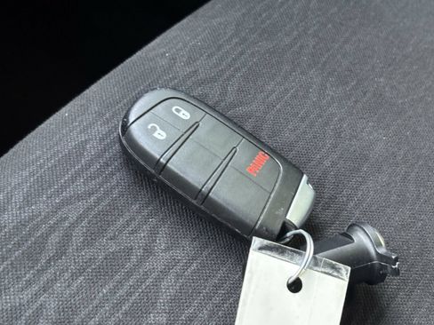 Used 2021 Dodge Durango SXT AWD/4WD image 36
