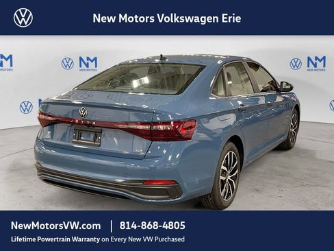 New 2026 Volkswagen Jetta SE image 5