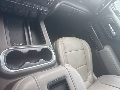 Used 2019 Chevrolet Silverado 1500 LTZ w/ LTZ Plus Package AWD/4WD image 20